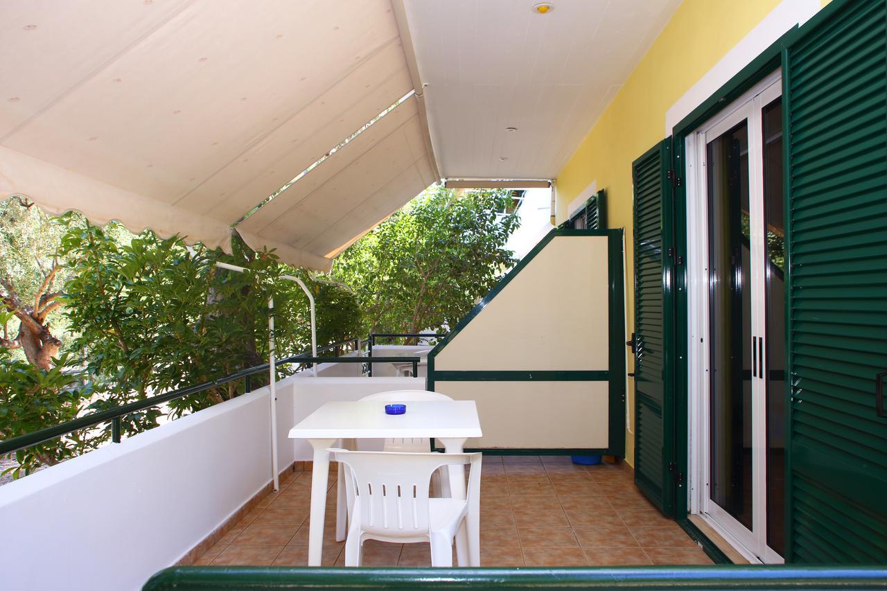 Nikolas Studios Áyios Nikítas Exteriér fotografie
